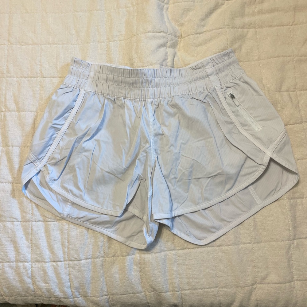 Lululemon low rise tracker shorts